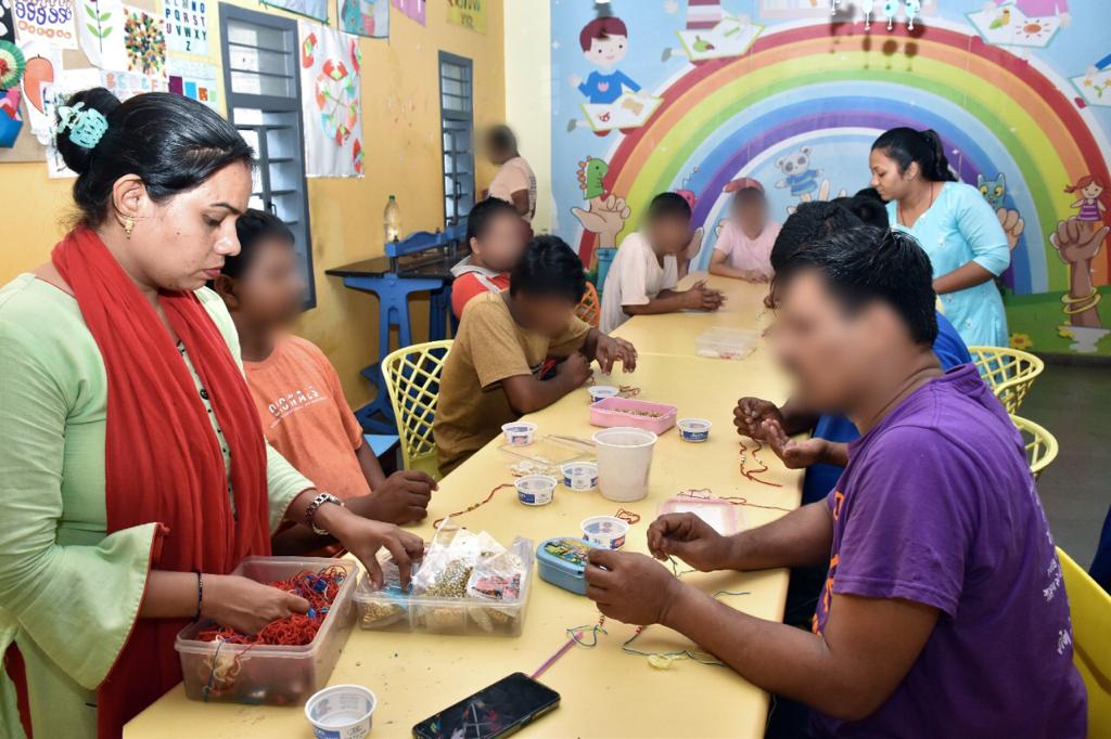 Mentally challenged children did artistic rakhi making