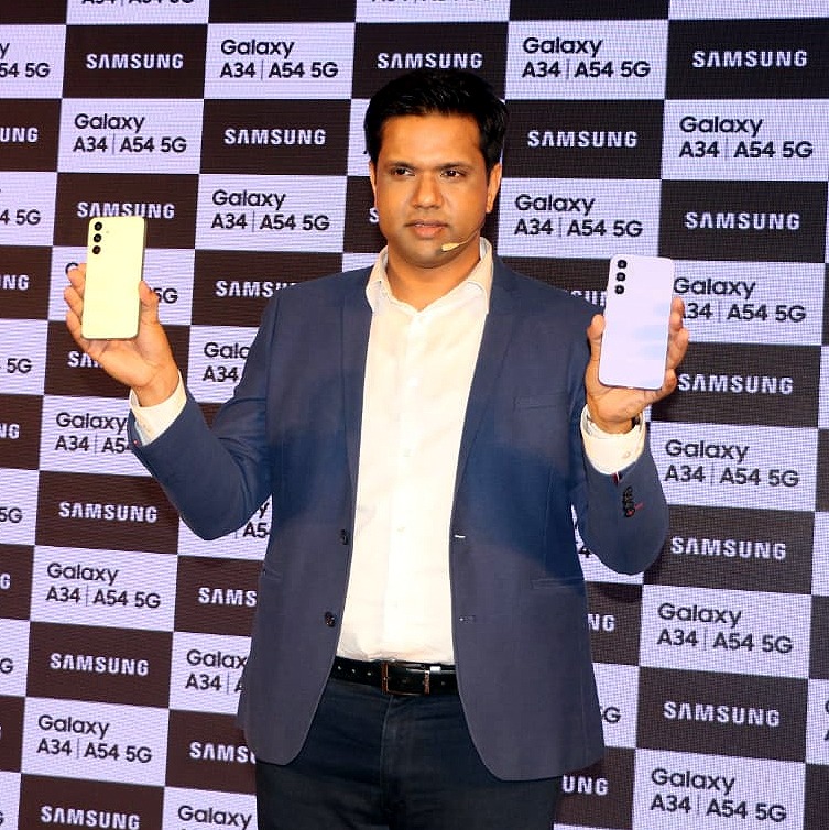 Samsung launched Galaxy A54 and A34 with stunning designs and trendy colors